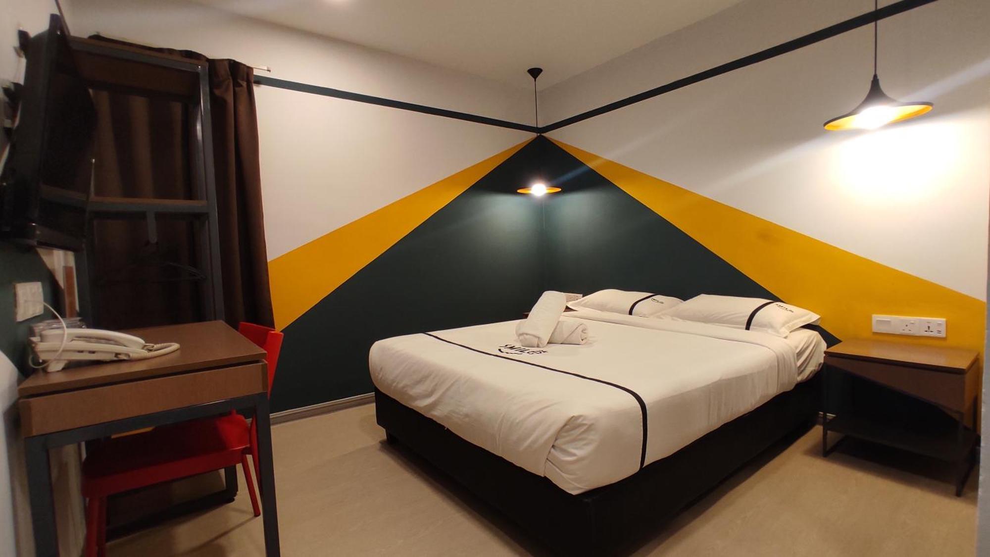 Smile Hotel C180 Cheras Selatan Buitenkant foto