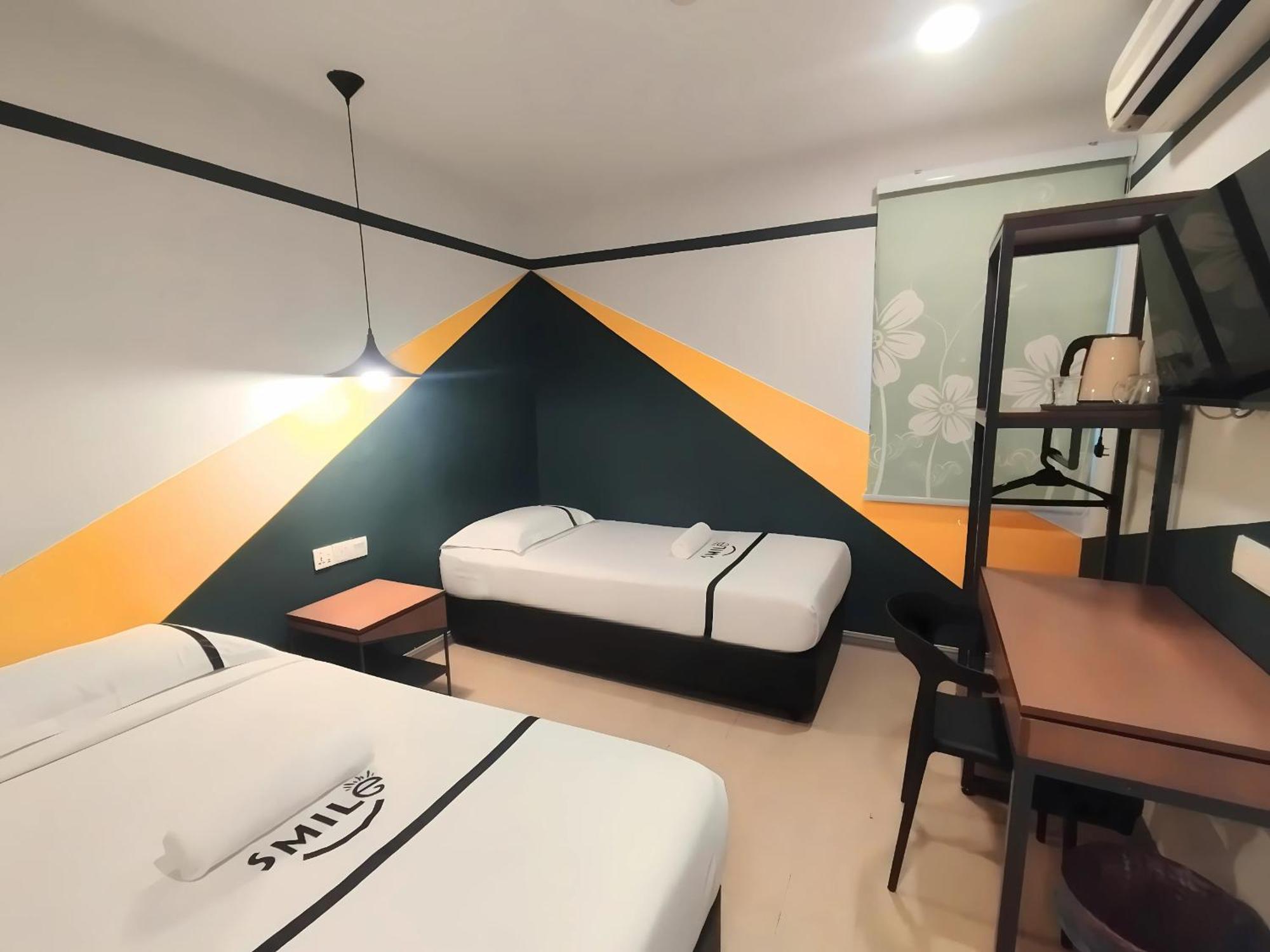 Smile Hotel C180 Cheras Selatan Buitenkant foto
